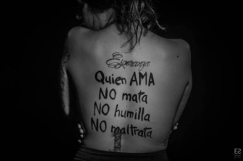 Fotografía de Estanislao Santos: Retrato de la serie El Grito de Nuestros Cuerpos